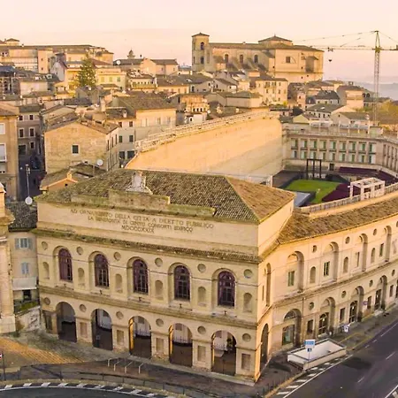 - Casa Manzoni - Luminoso Appartamento Zona Sferisterio Macerata Exterior photo