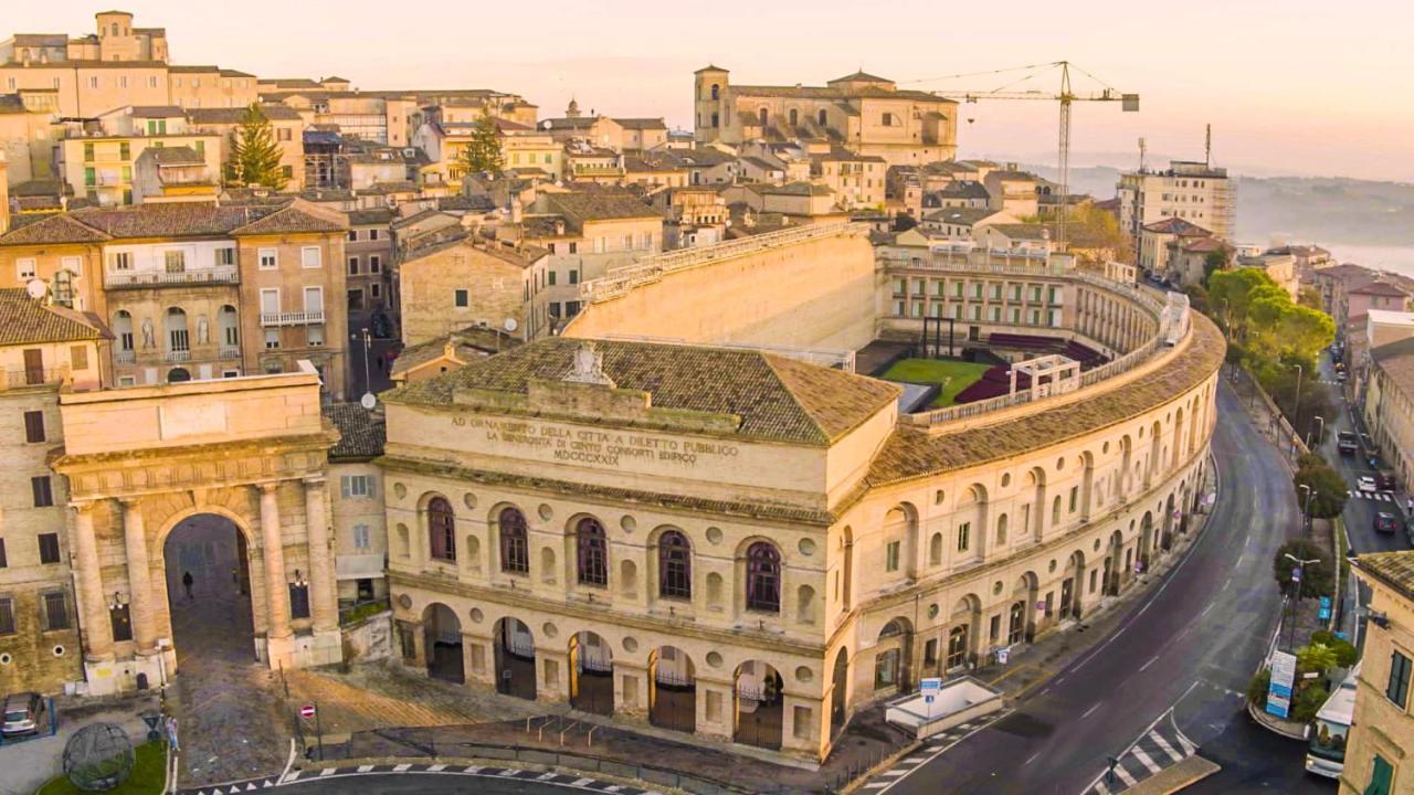 - Casa Manzoni - Luminoso Zona Sferisterio *
